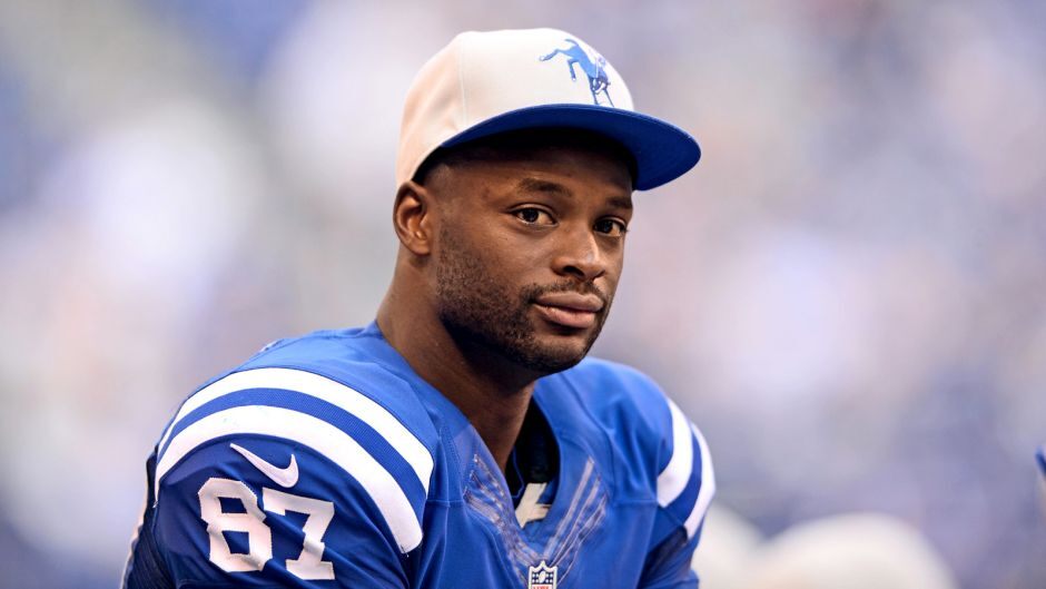 Used Colts WR Reggie Wayne says Patriots were ‘fully job ever’ after he stored $450G signing bonus