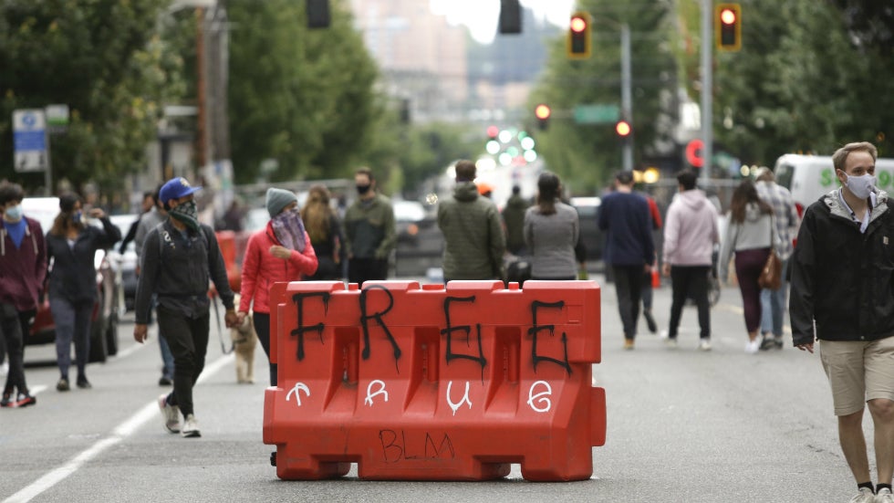 Protesters negotiate with native officers over leaving Seattle ‘independent zone’