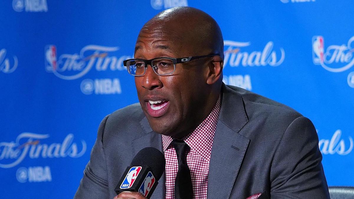 Knicks to interview Warriors’ Mike Brown for head-coaching job, per document