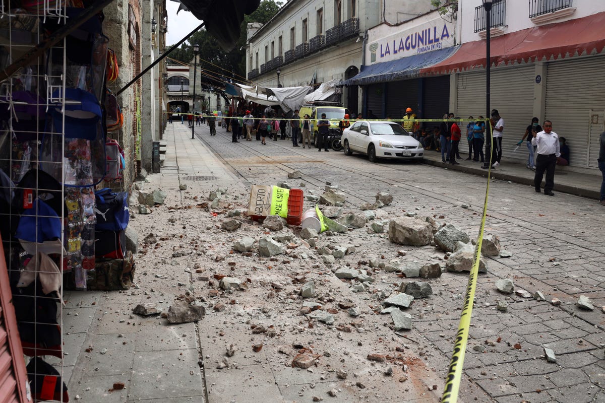 Powerful earthquake hits Mexico