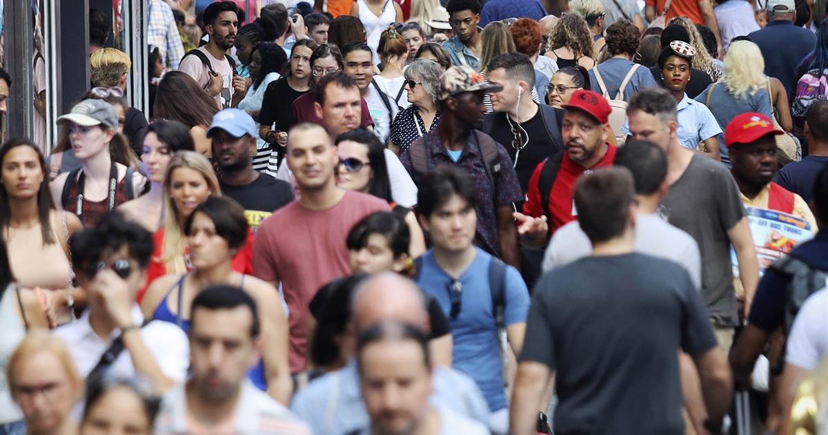 Census shows white decline, nonwhite majority amongst youngest American citizens