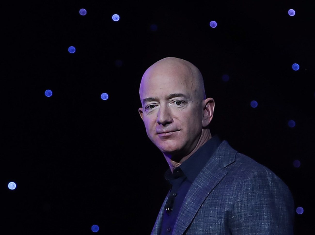 Jeff Bezos Deserves Our Praise – the New Amazon Arena Proves It