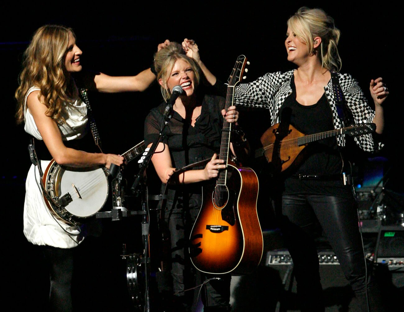 The Dixie Chicks Are Sparking a Rural Evolution – Liberals Would maybe per chance quiet Be half of Them