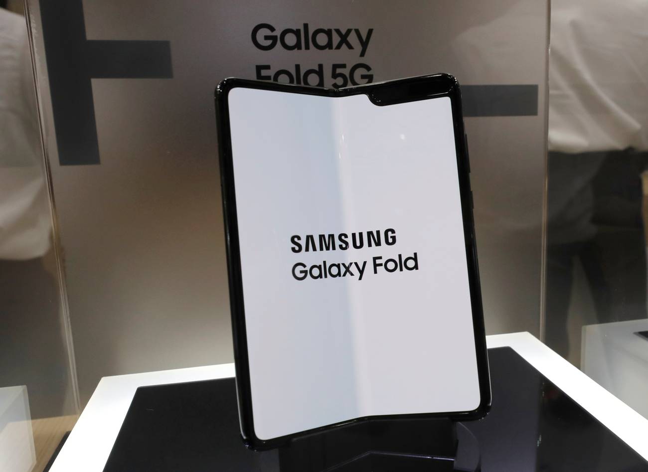 Now we believe foul news about Samsung’s Galaxy Fold 2 initiate
