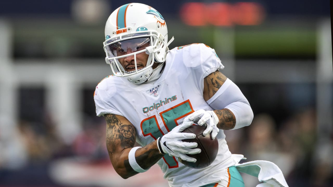 Albert Wilson turns into 2d Dolphins WR to pick out out of season