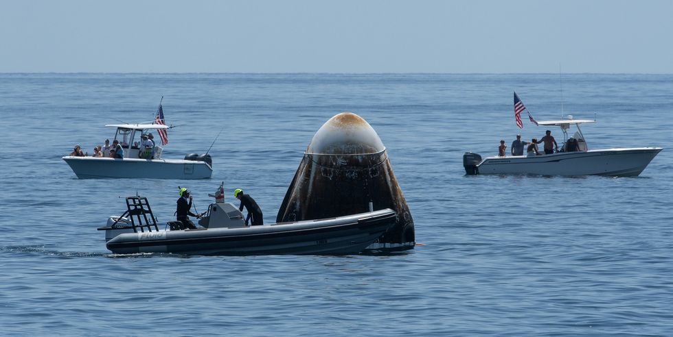 Boaters Invaded SpaceX’s Splashdown Zone. That’s a Horrid Notion.