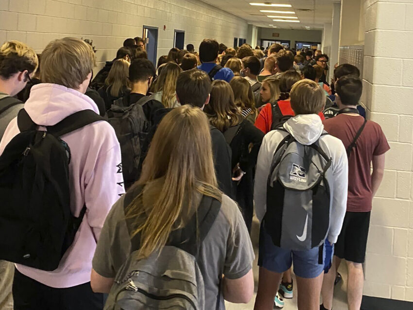 Georgia younger folks shared pictures of maskless students in crowded hallways. Now they’re suspended.
