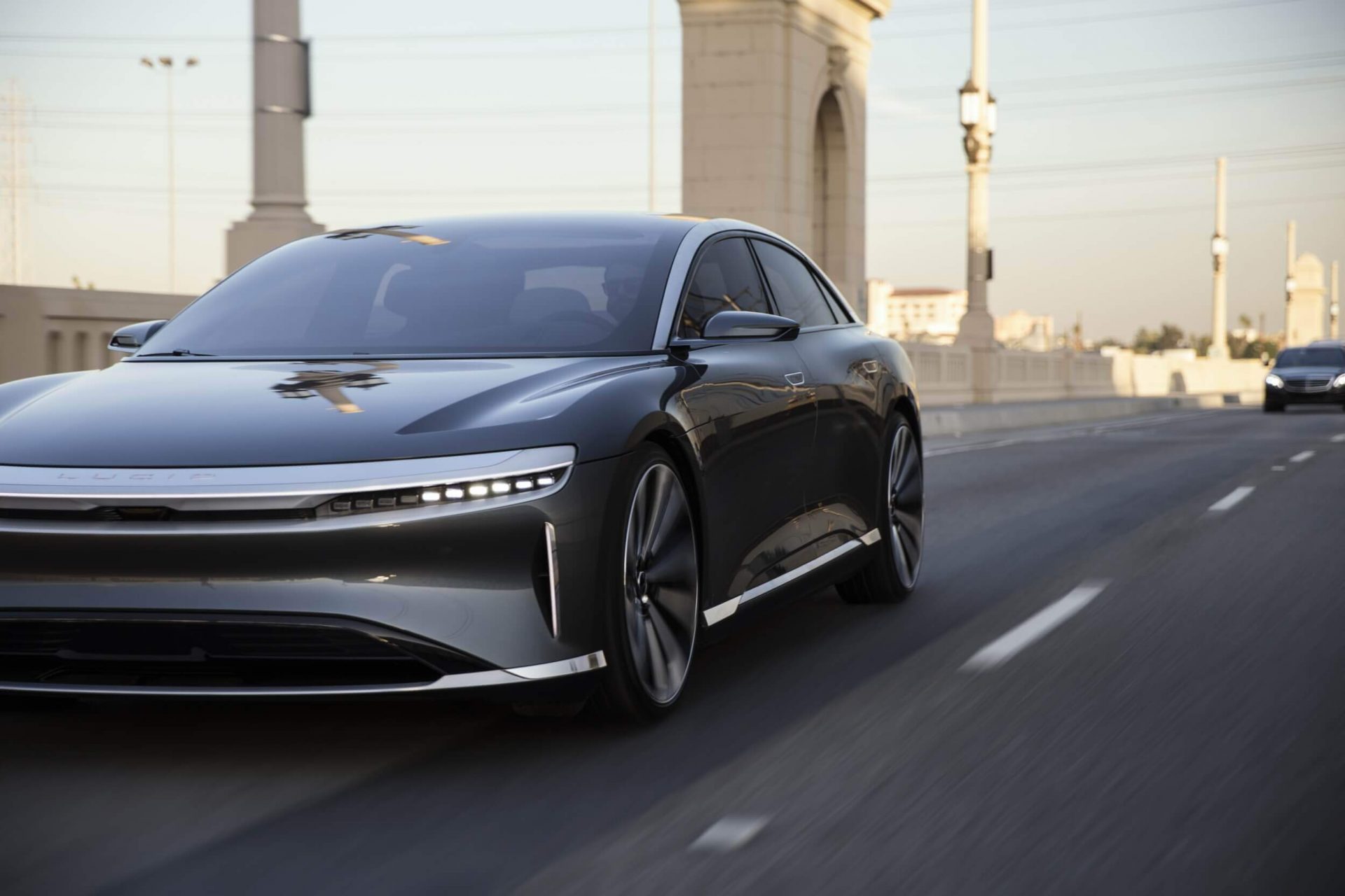 Lucid Motors says its all-electrical Air sedan can possess a vary of 517 miles