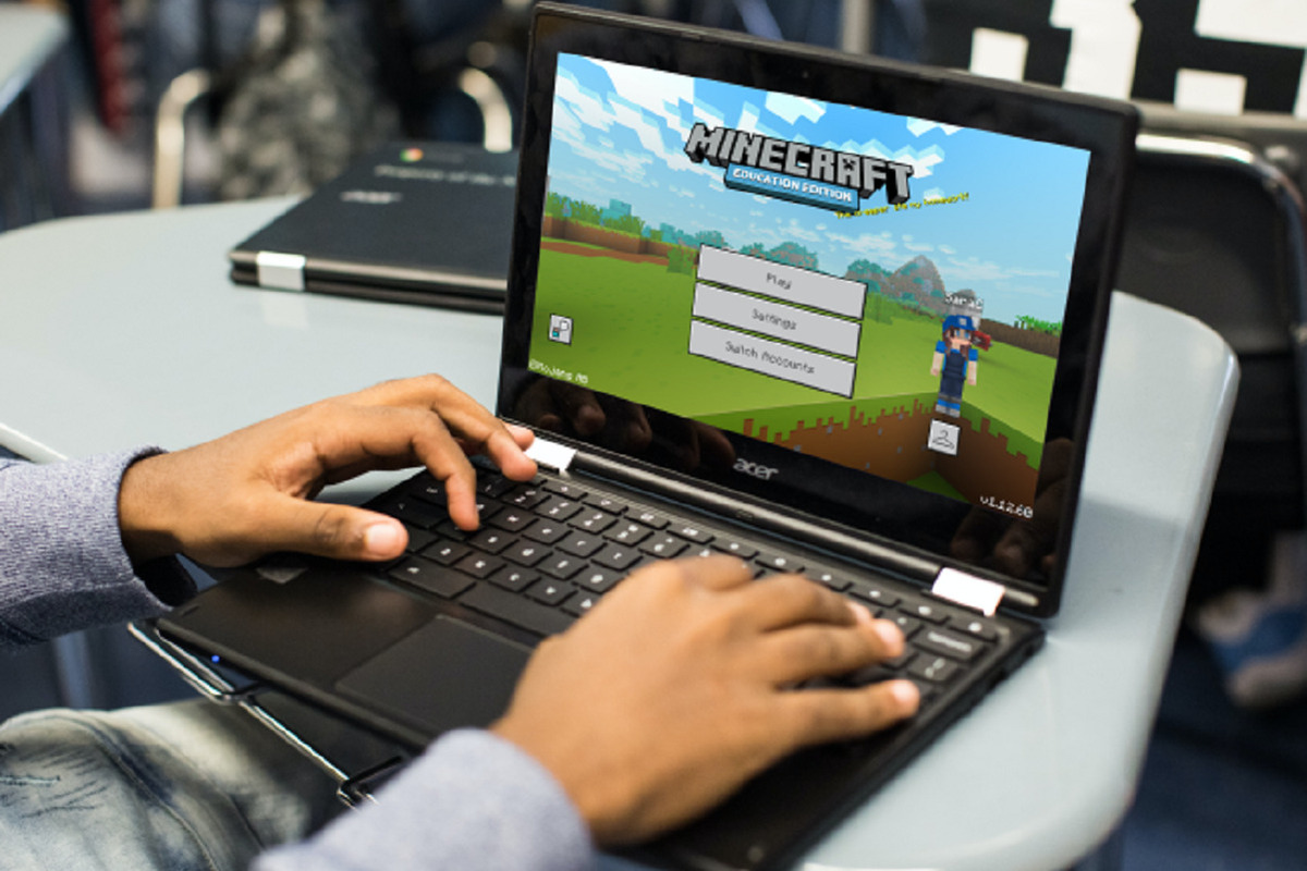 Minecraft: Training Edition can now flee on Chromebooks