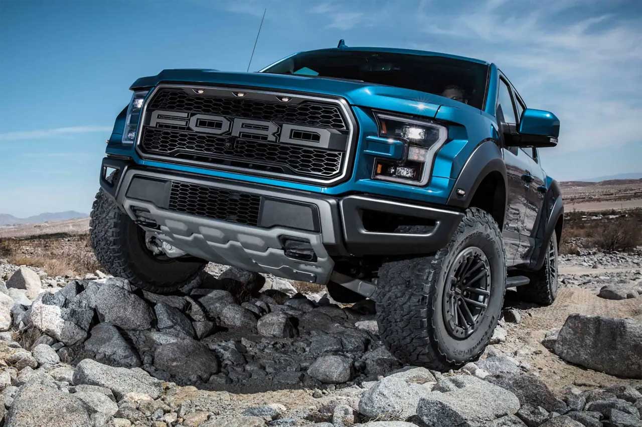Subsequent-Generation Ford Raptor would possibly possibly well salvage the supercharged GT500 V-8