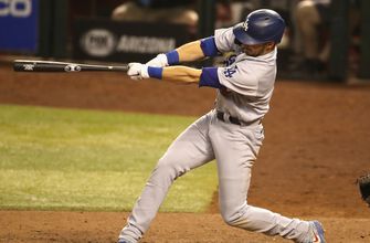 Gavin Lux’s pair of dwelling runs energy Dodgers past D’Backs, 10-9, in wild additional-innings affair