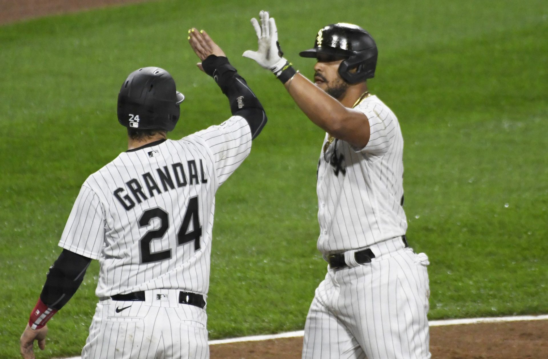 Jose Abreu hits two 3-escape home runs and drives in 7 as the White Sox clobber the Tigers 14-0 in landslide take