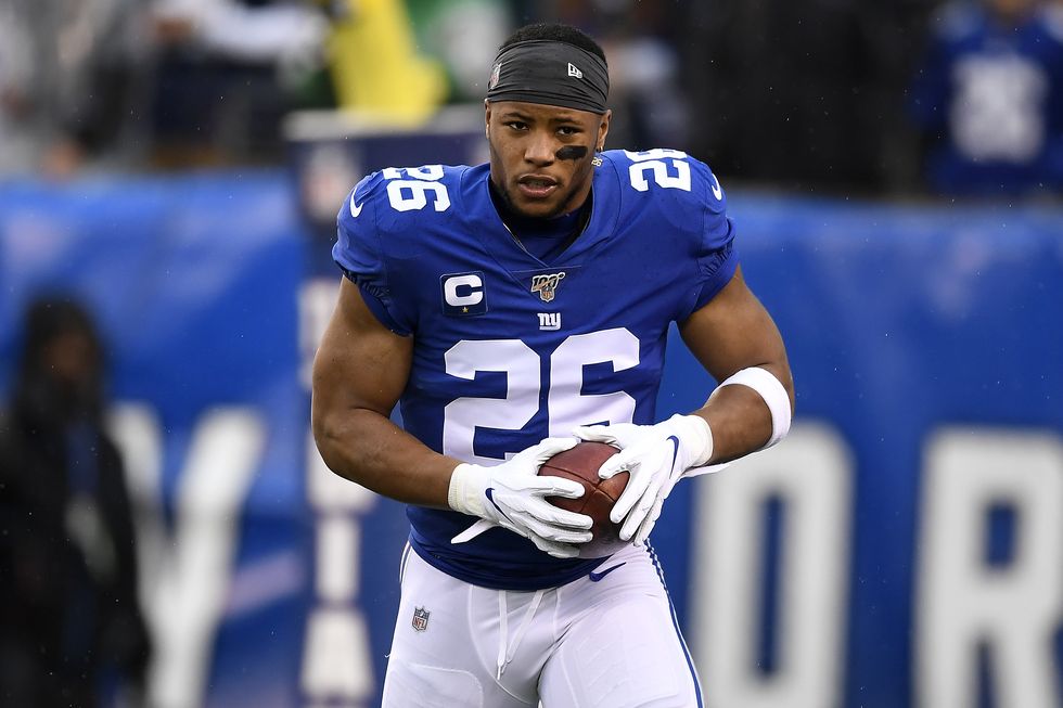 Saquon Barkley Has the NFL’s Most Ridiculous Quads and These Memes Show It