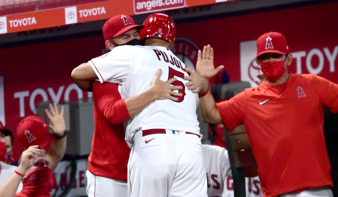 Albert Pujols belts 661st homer to cross Willie Mays on all-time checklist