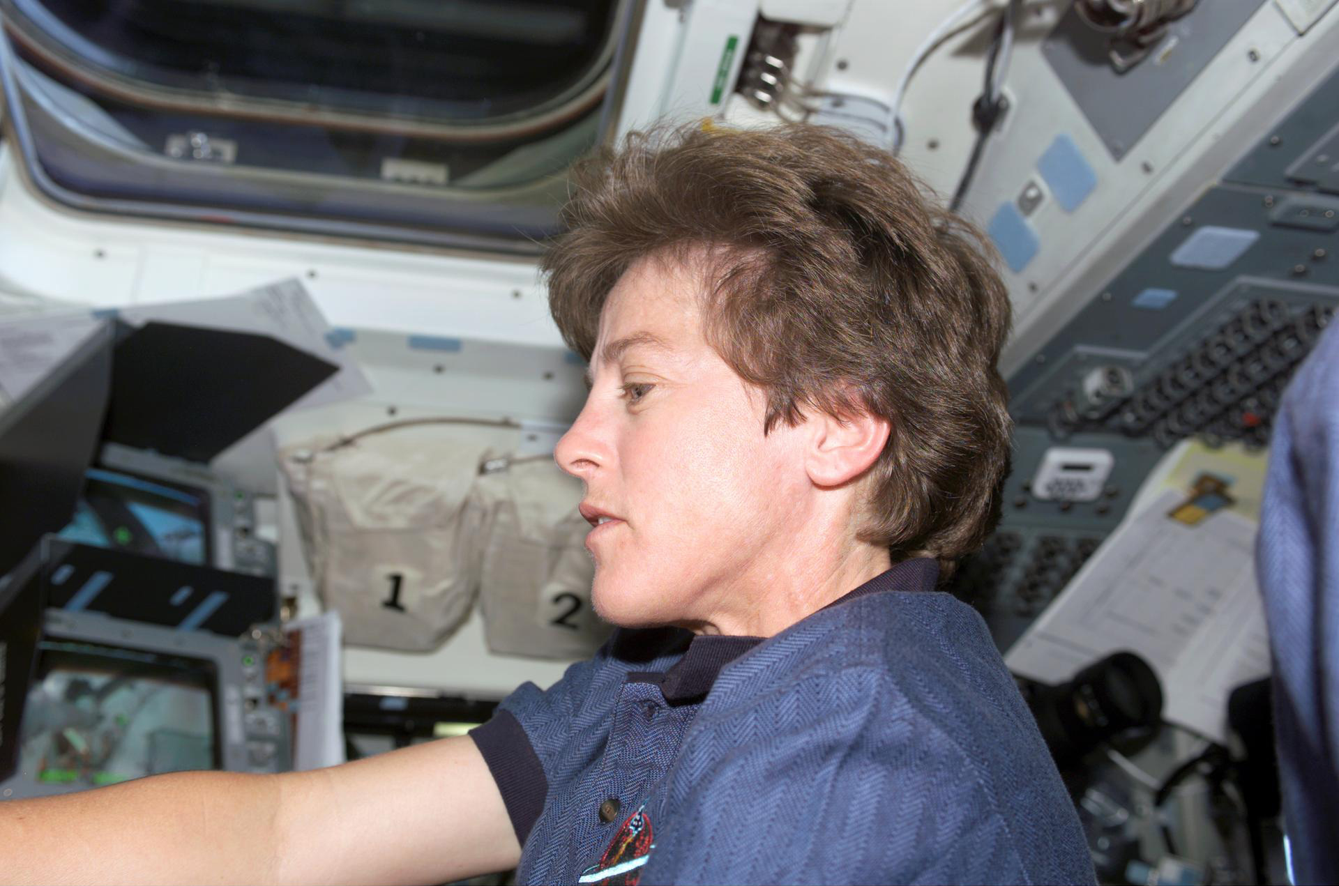 Shuttle astronaut Wendy Lawrence talks spacesuits, Mir and studying Russian in ‘Virtual Astronaut’ webcast Friday