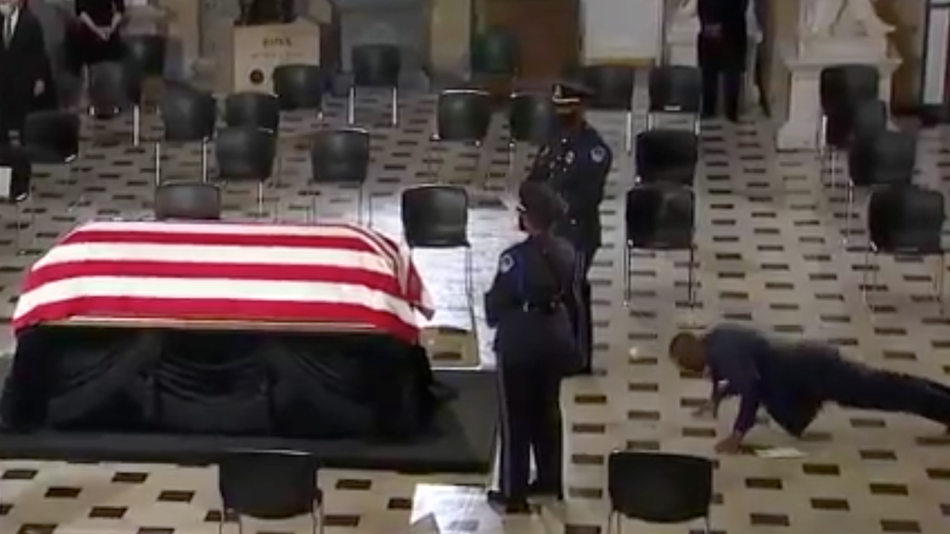 RBG’s private coach honors her with three push-americain entrance of her casket