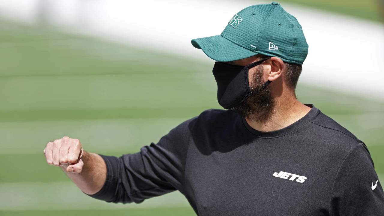 Jets coach Adam Gase’s job space no longer striking in balance tonight