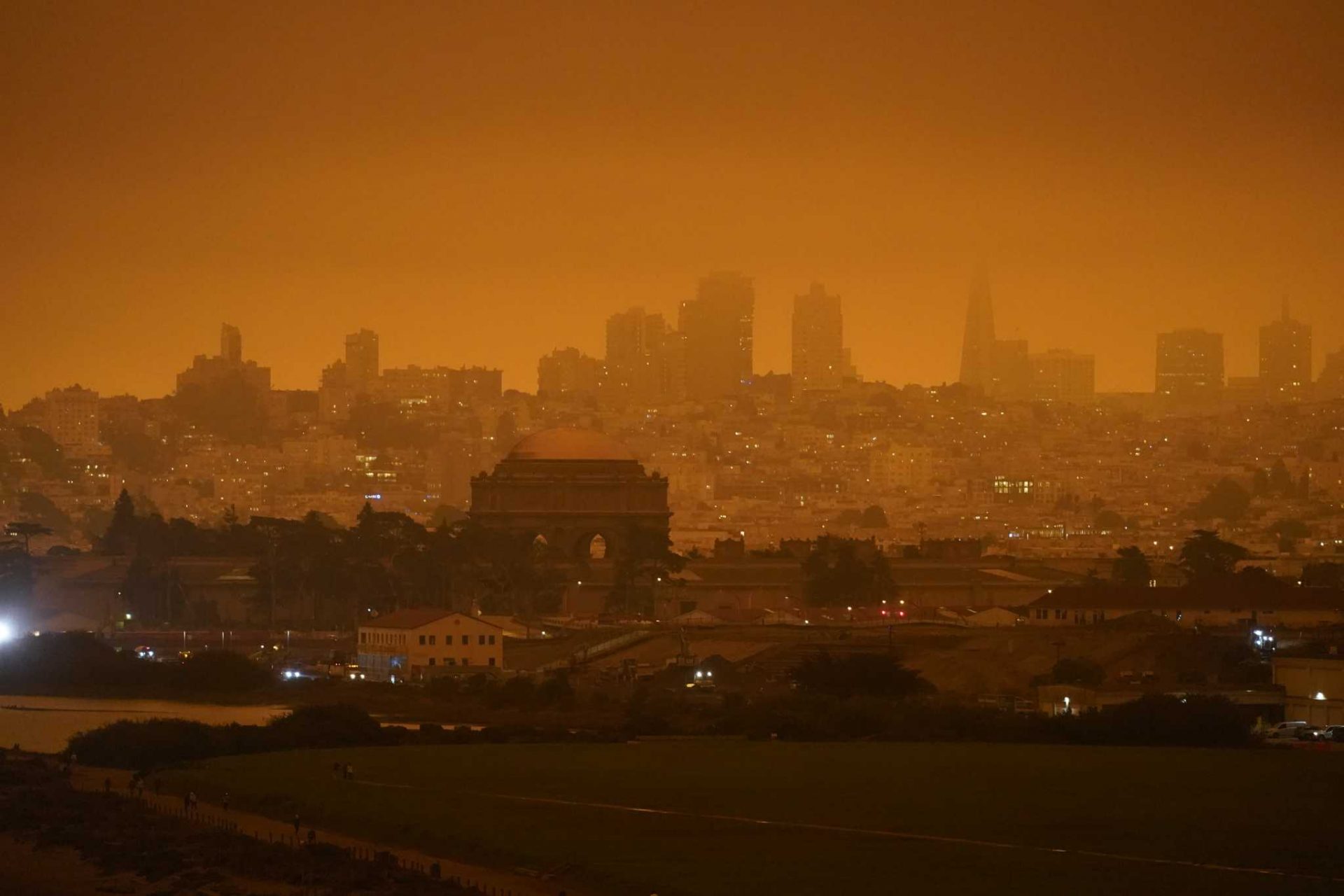 Wildfire smoke in US exposes millions to unsafe air pollution