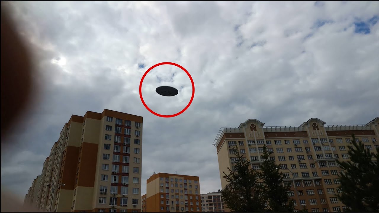 UFO that can finest be viewed thru a part of damaged glass