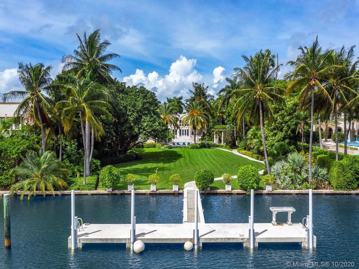 ‘Sabado Gigante’ host Don Francisco selling $20 million Florida mansion