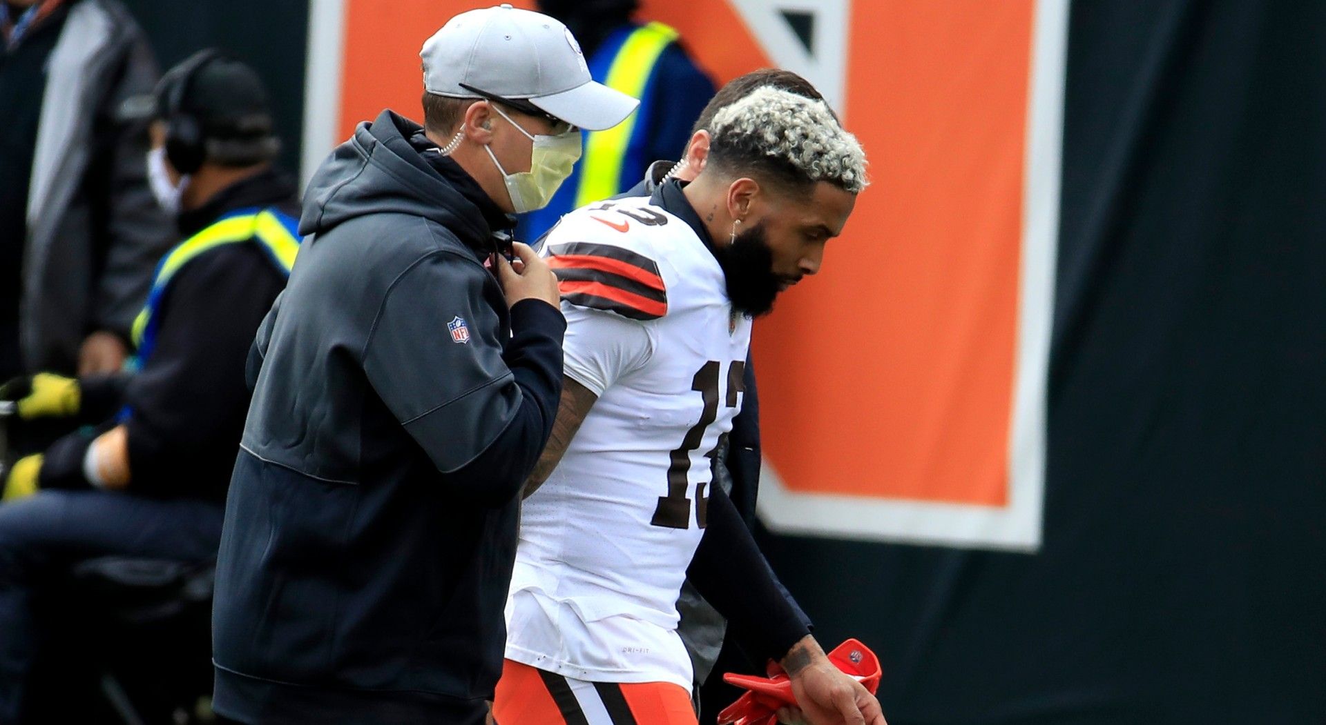 Odell Beckham Jr. Suffers Doubtlessly Extreme Knee Hurt In opposition to Bengals
