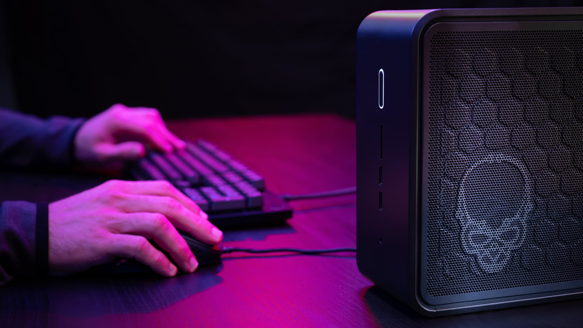 Intel NUC 9 is the king of runt sized computers