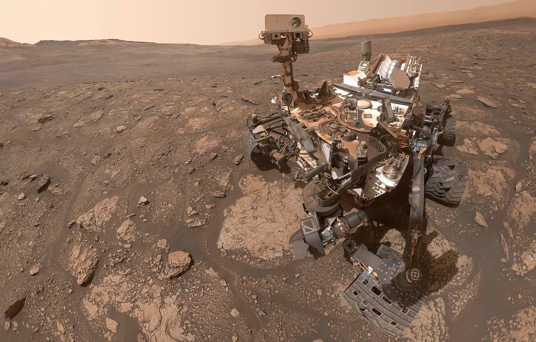NASA’s Curiosity rover snaps shining selfie as Perseverance nears