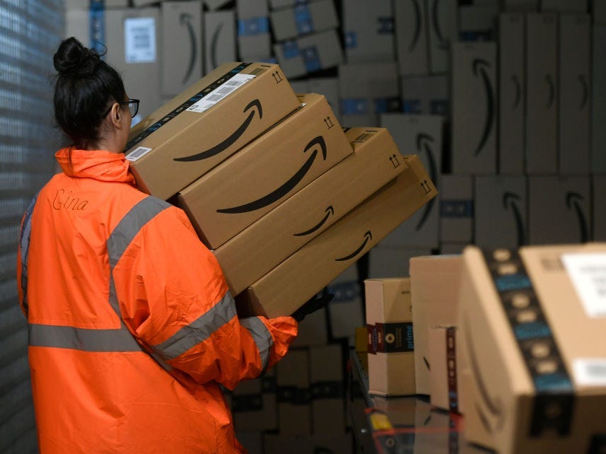 Amazon will give front-line workers an extra $500 million in bonuses by the tip of the 365 days (AMZN)