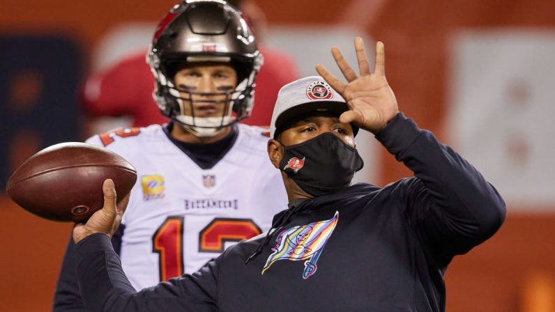 Byron Leftwich on Tom Brady’s affect on the offense: “The quarterback is the offense”