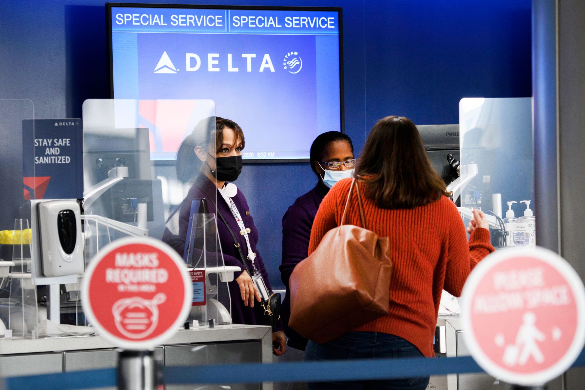 Pilot shortage prompts rare flight cancellations at Delta over Thanksgiving destroy