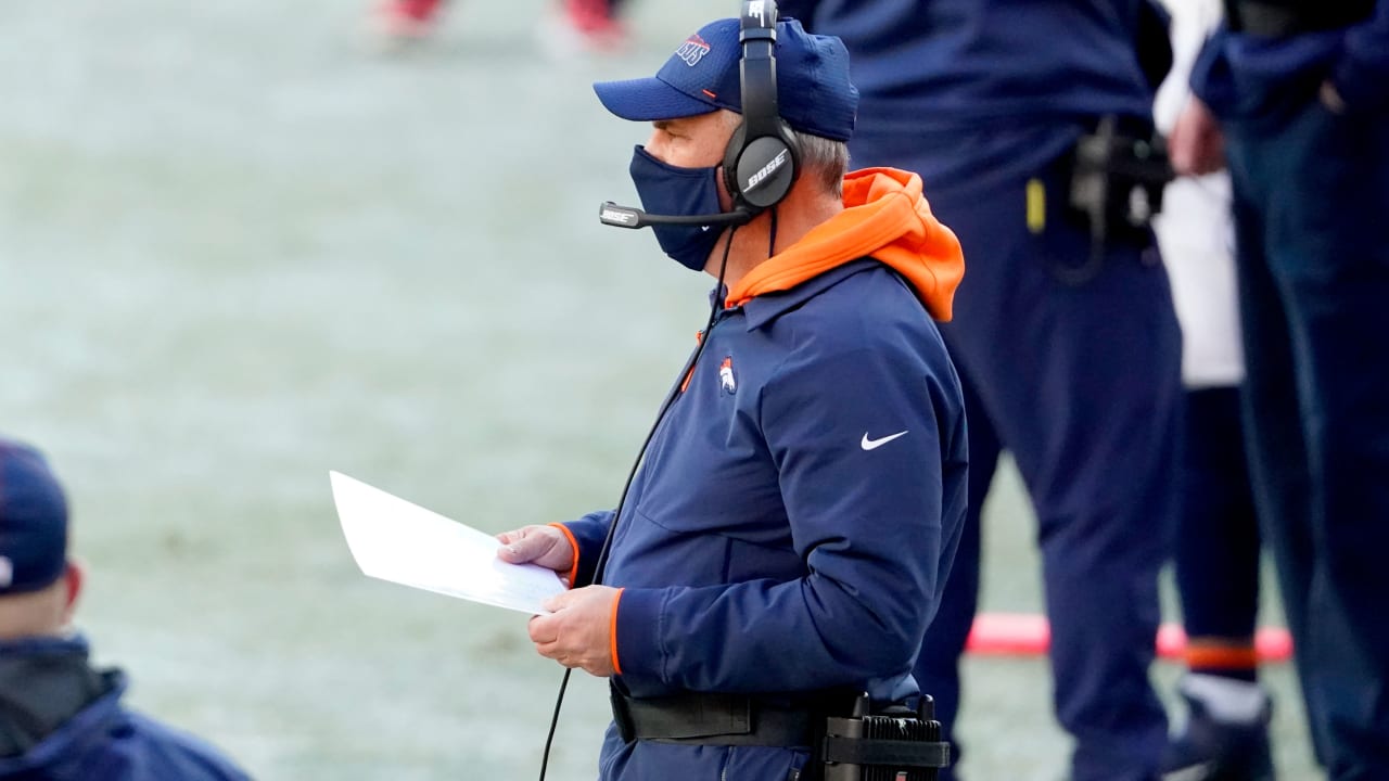 Vic Fangio ‘upset’ in Broncos QBs for no longer following COVID tips