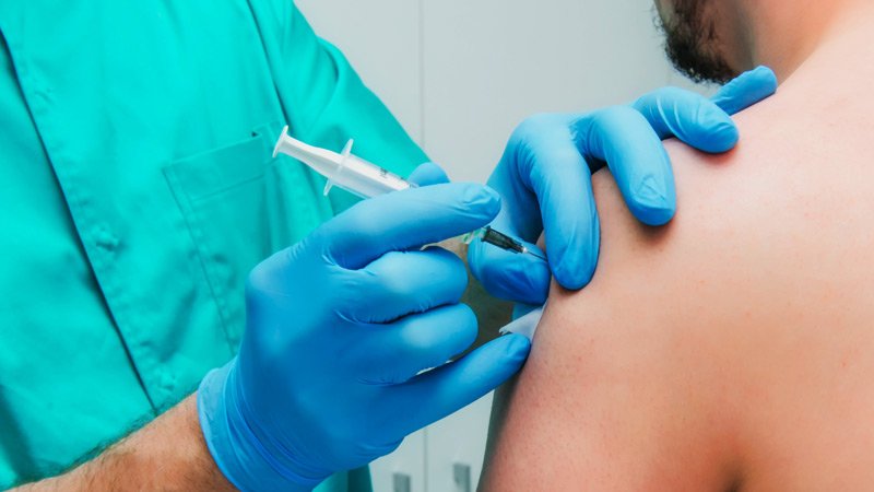 ACIP: Health Workers, Lengthy-term Care Residents First for Vaccine