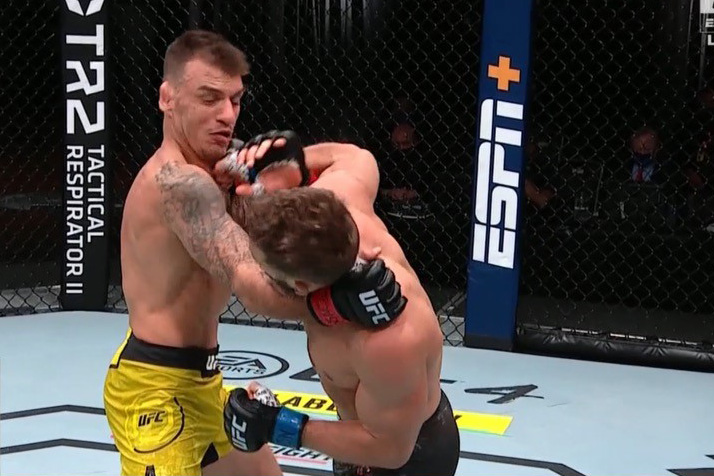 UFC 256 video: Rafael Fiziev knocks out Renato Moicano with devastating punch combo