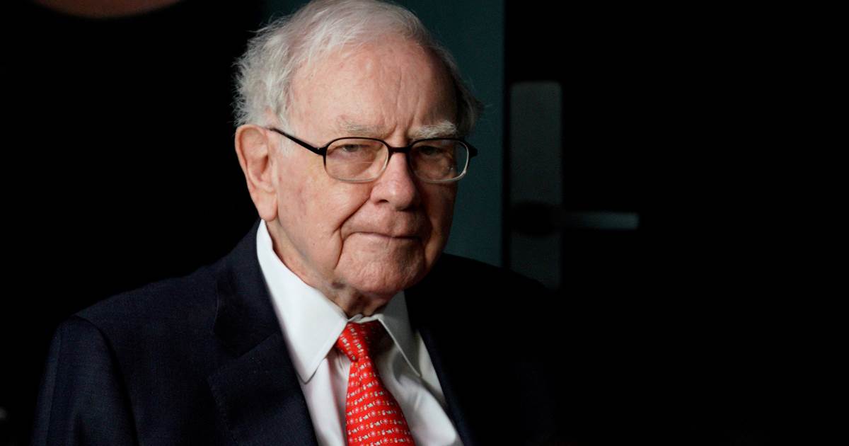 ‘It is an economic warfare’ — Warren Buffett urges Congress to develop PPP for small companies