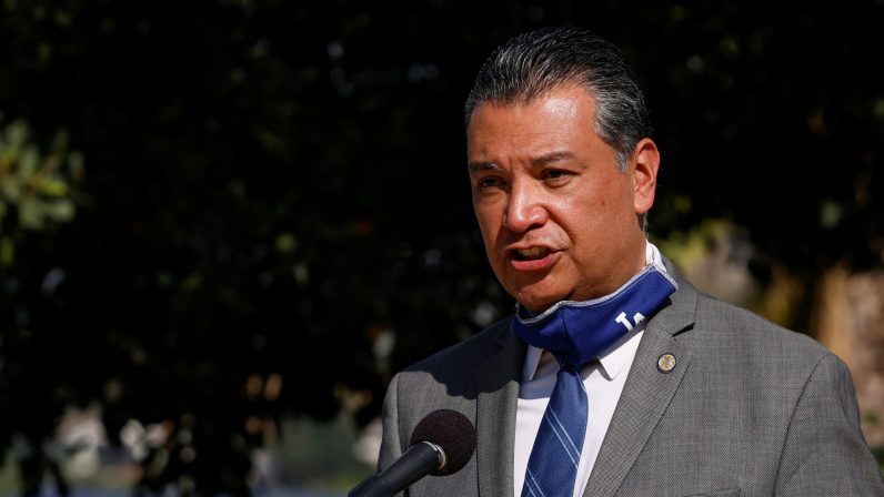 California Secretary of Command Alex Padilla to Beget Kamala Harris’ Senate Seat