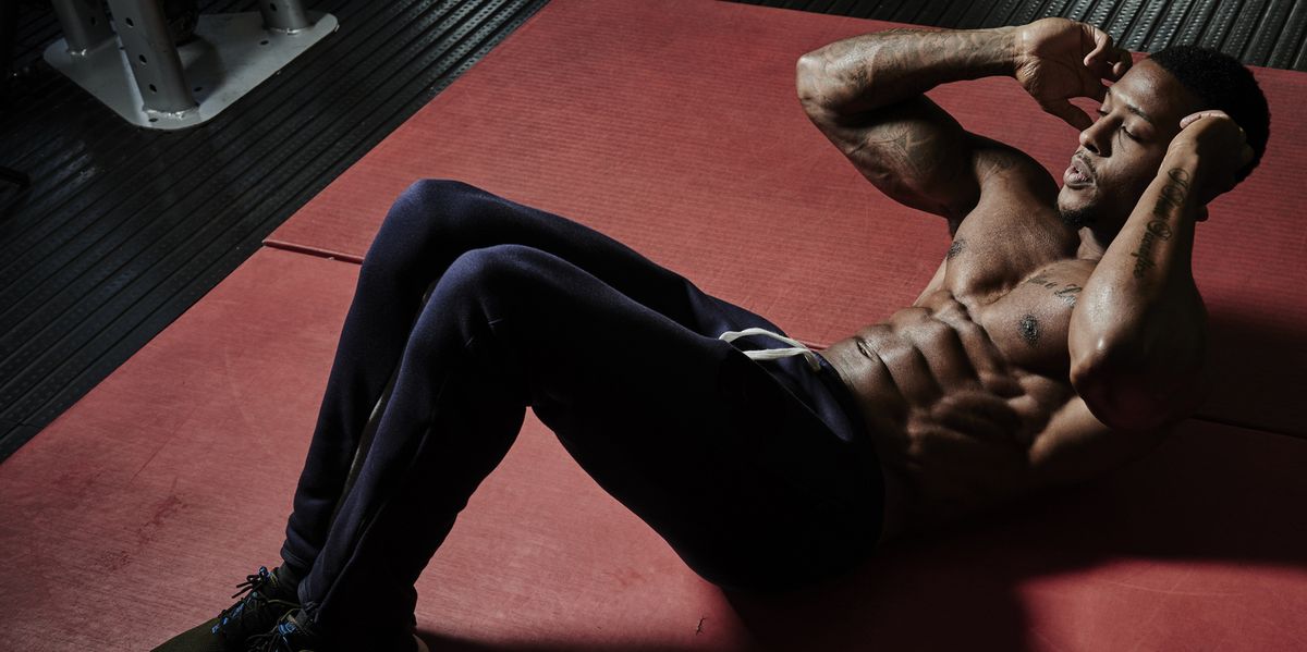 A Top Coach Shares the 6 Abs Exercises He Avoids in His Exercises