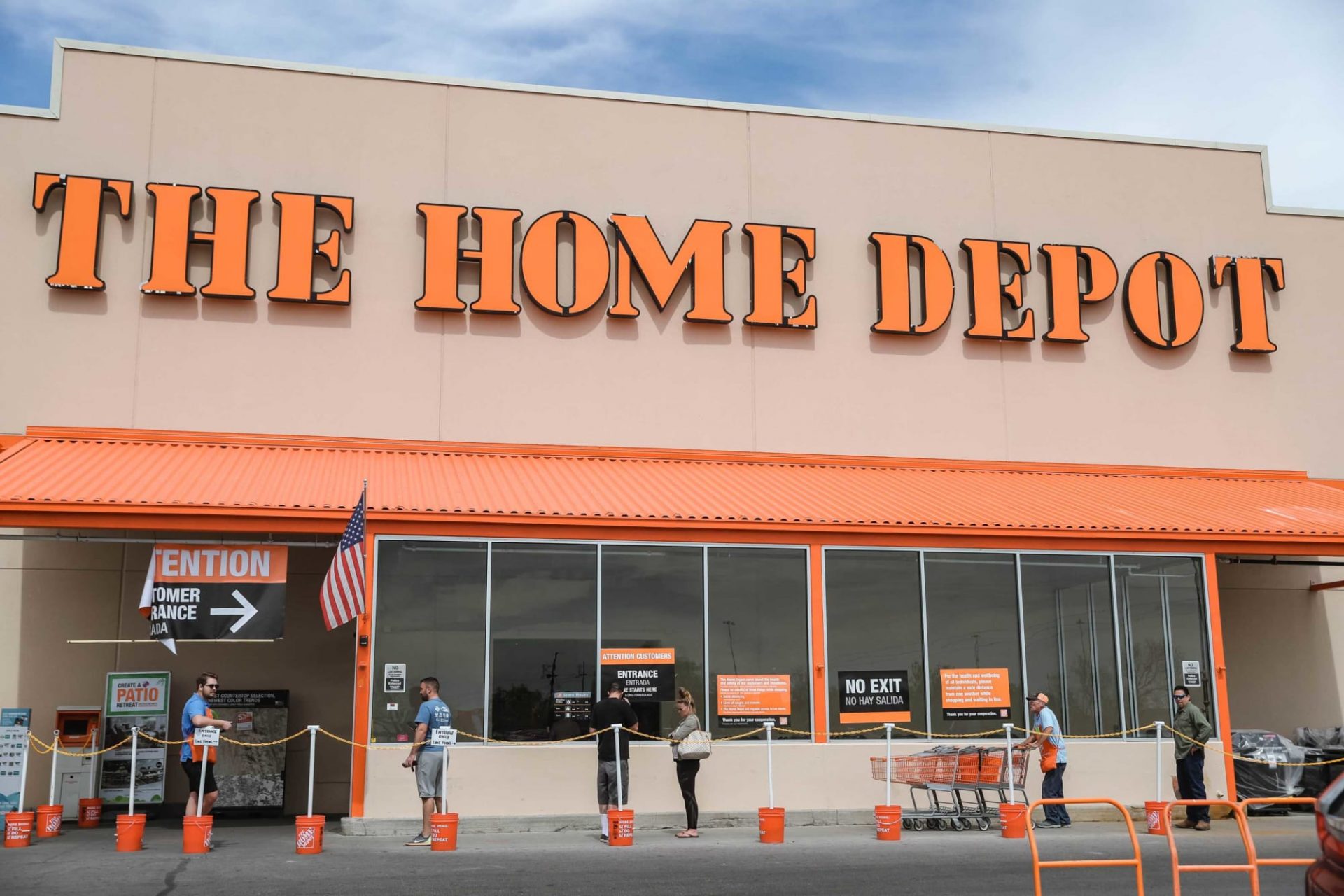 Is House Depot launch on Christmas Eve 2020?
