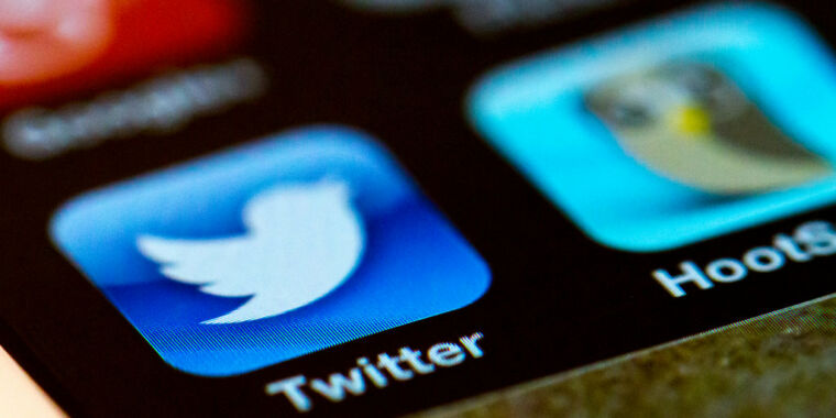 Computer repairman suing Twitter for defamation, seeks $500 million