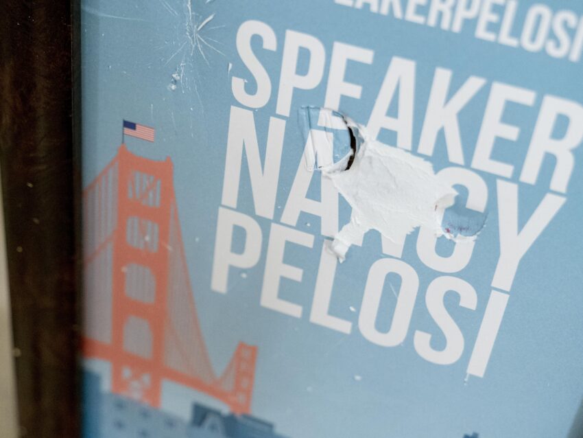 Man with assault rifle charged with threatening Pelosi, officers explain