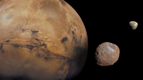 A mysterious ‘plug’ is transferring Mars’ poles around