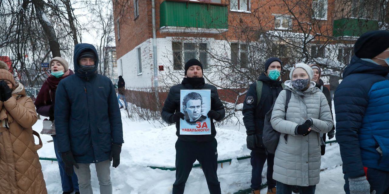 Navalny Urges Protests Against His Detention in Russia