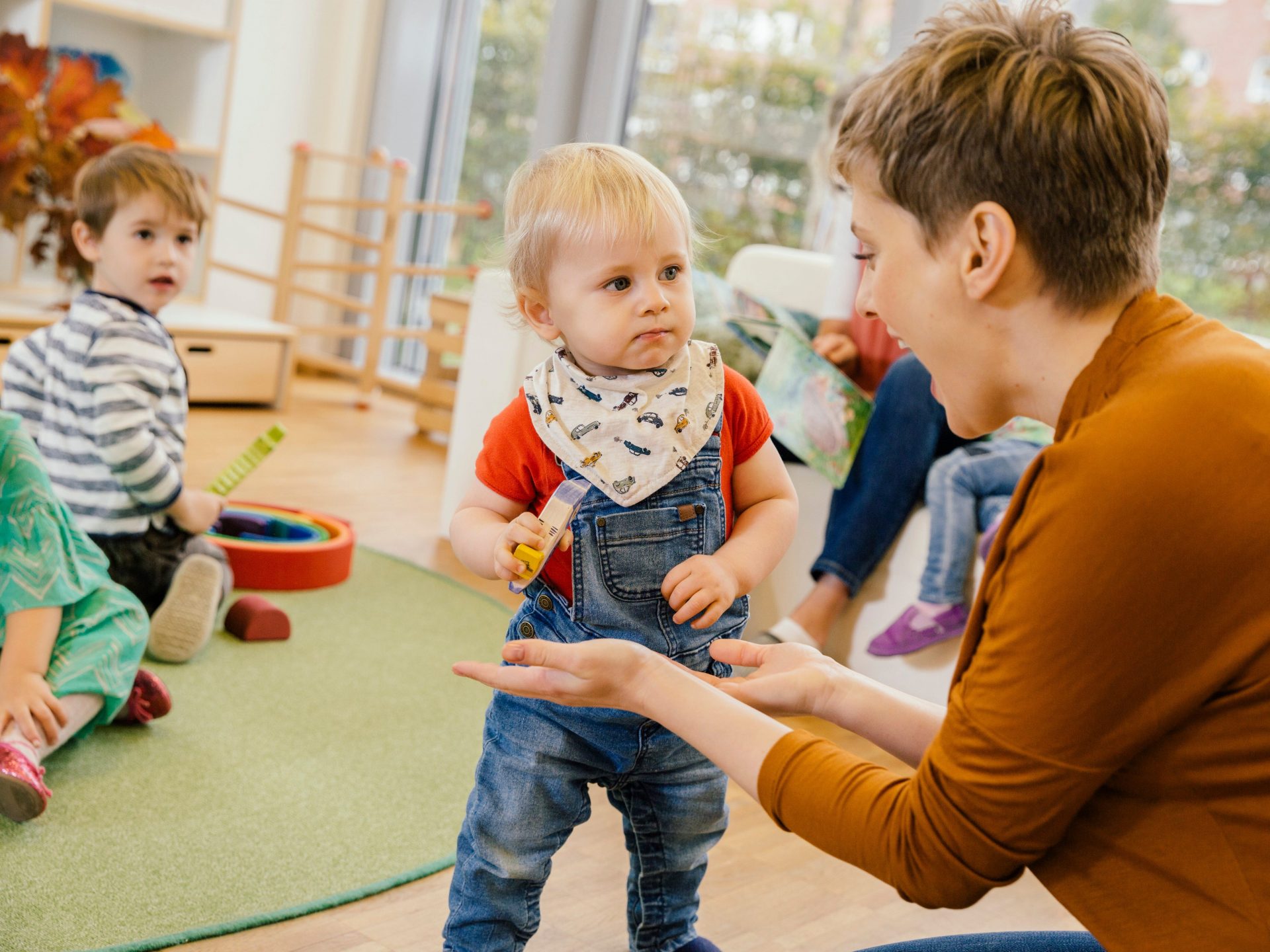 5 critical steps for getting your baby into an elite preschool, in step with a aged admissions handbook