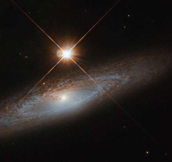 Hubble Snaps Horny Image of UGC 3885