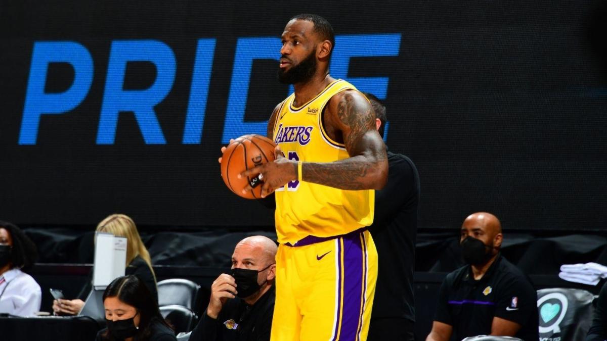 LeBron James responds to altercation with followers ejected from Lakers-Hawks game