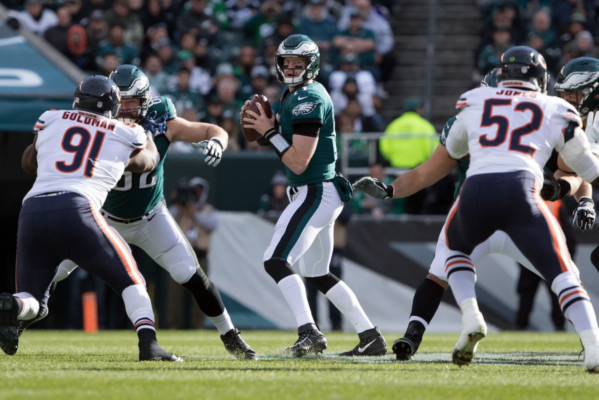 Twitter reacts to rumors of Carson Wentz potentially touchdown with Bears