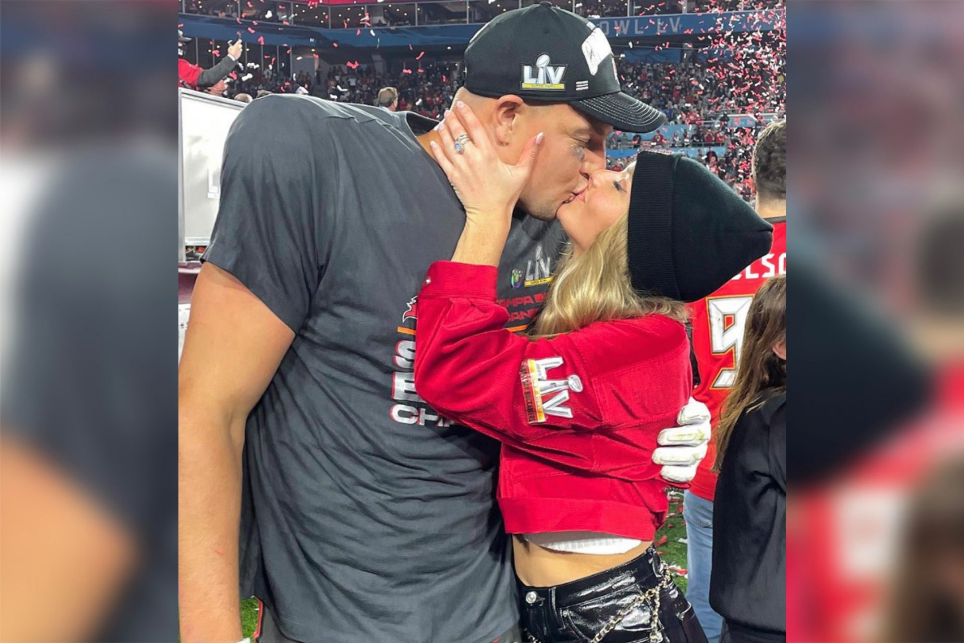 Camille Kostek kisses boyfriend Rob Gronkowski after Immense Bowl 2021