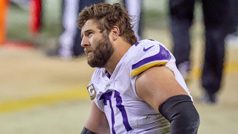 Vikings give Riley Reiff $1 million bonus after he correct neglected one in 2020