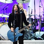 Foo Fighters’ ‘Treatment At Slow evening’ Debuts at No. 1 In Australia
