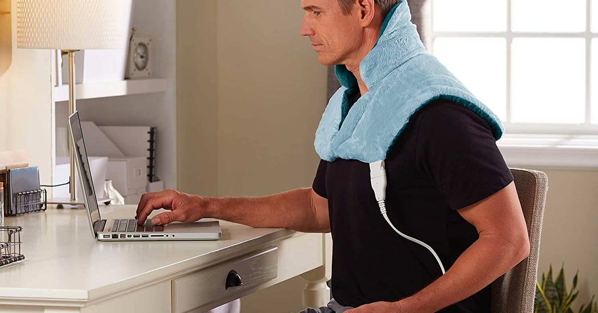 Neck heating pads to abet you to work or relax in comfort