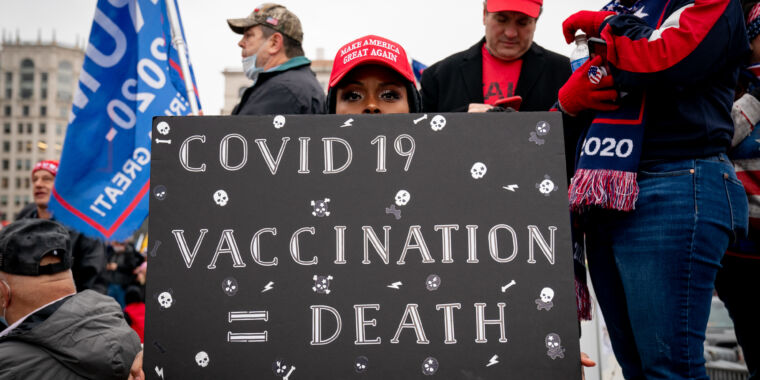 Many Republicans are refusing COVID vaccines. Experts strive to trade that